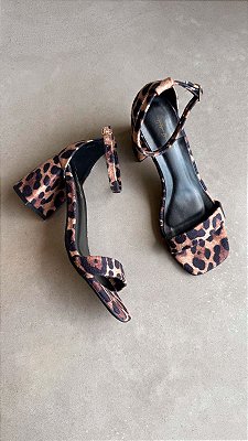 Sandália Antônia Onça