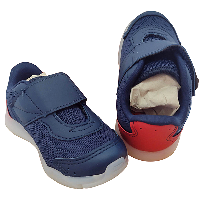 Tênis com LED na sola, cheirinho, sem cadarço - fechamento em velcro