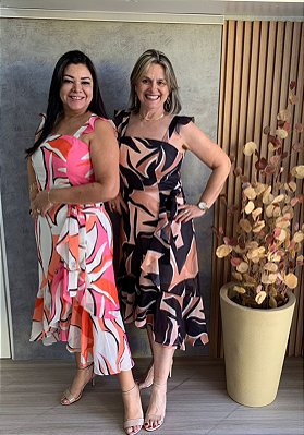 Vestido Midi com Babado