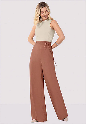 Calça Wide Leg Cintura Alta Em Viscose Com Cinto 1.67752