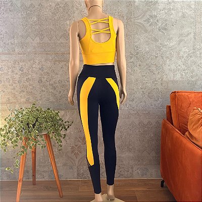Conjunto Legging Recortes + Top Supplex