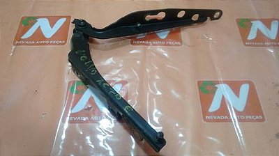Braço Dobradiça Capô Volvo Xc70 2002 2.5t Lado Esquerdo A01