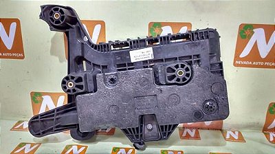 Tampa Base Bateria C/ Detalhe Vw Jetta 2.0 Tsi 13