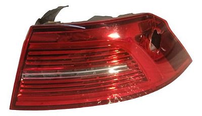 Lanterna Direita Vw Passat 2.0 B8 2015 2016 2017 Detalhe