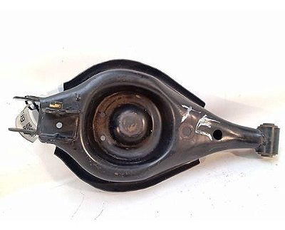 Bandeja Balança Traseira Esquerda Gm Captiva Awd 2008 2010