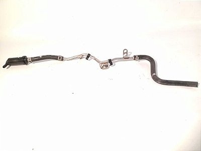Tubo Mangueira Refrigeração Com Válvula Audi A4 2011 A 2015