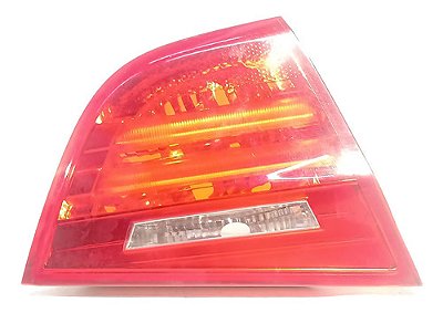 Lanterna Tampa Traseira Esquerda Bmw 325i 2011 2012 2013