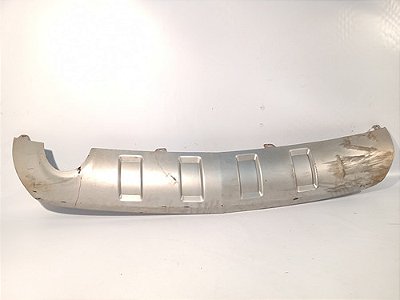 Saia Inf Parachoque Detalhe Traseiro Chevrolet Captiva 2011