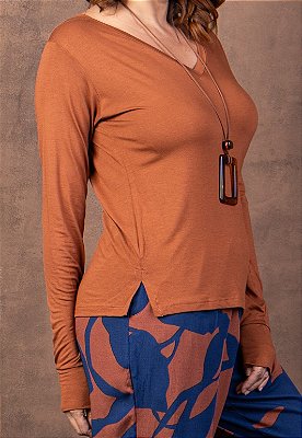 Blusa Manga Longa Decote V Malha Castanho