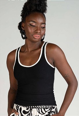 Camiseta Básica com Viés Preta