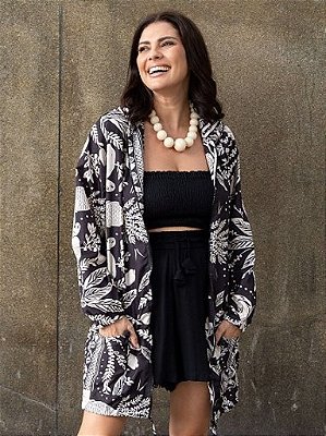 Jaqueta Corta Vento Ziper e Capuz Flora