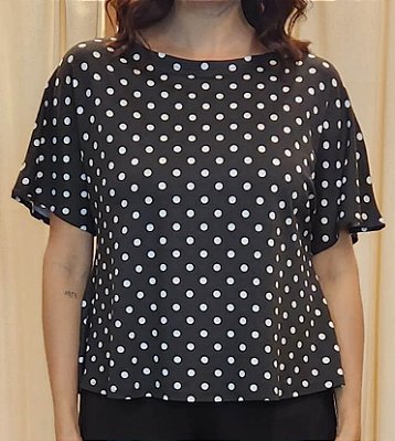 Blusa Evasê Gola Canoa Poá Preto