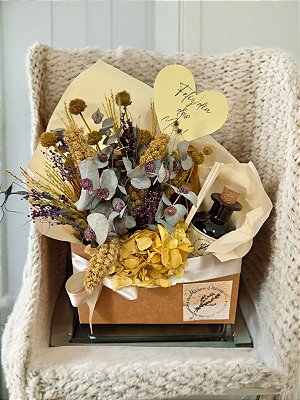 Kit Lavabo Arranjo de Flores Secas com Difusor de Aromas