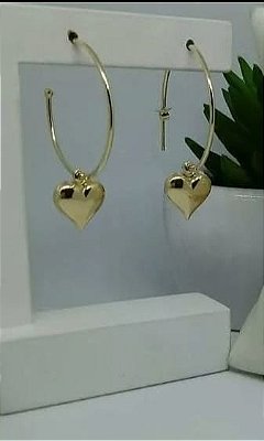 Brinco Argola Grande  Pingente  Coração Banhado em Ouro 18k.