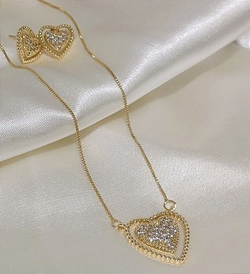 Conjunto Colar e Brinco Coração Detalhes Bolinhas e Pedra Zircônia Banhado em Ouro 18 k.