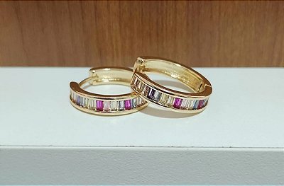 Brinco Argola Clique Navete Colors Banhado em Ouro 18 k.
