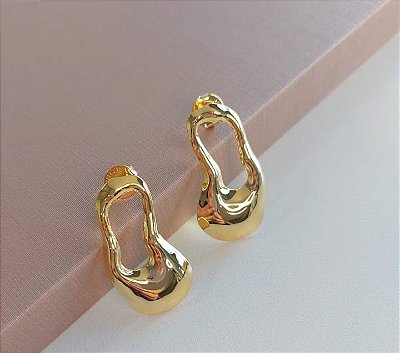 Brinco Orgânico Banhado em Ouro 18 k.