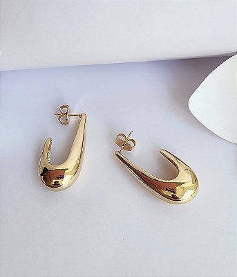 Brinco Argola Liso Formato Gota Banhada em Ouro 18 k.