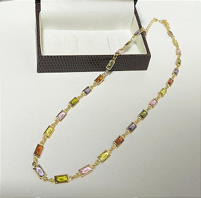 Colar Choker Pedras Zircônia Retangulares Coloridas Banhado a Ouro 18 k