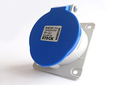 TOMADA EMBUTIR N-4249 4P 32A 220/240V AZ STECK