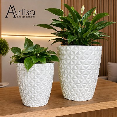 Kit 2 Vasos para Plantas Redondo Diamantado P e M em Polietileno com Pratos Coletores | Leve, Resistente e Decorativo