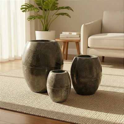 Kit 3 vasos para plantas em polietileno Oval liso P, M e G, ideal para decoração de sala, escritórios, área externa