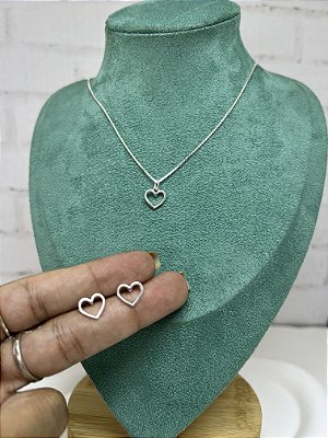 Conjunto coração vazado liso