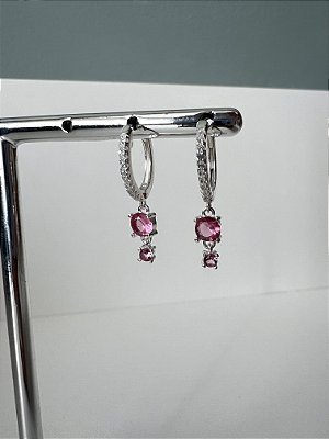 Brinco zirconia pendurada rosa