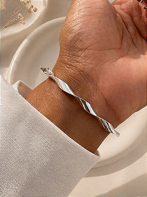 Bracelete Torcido