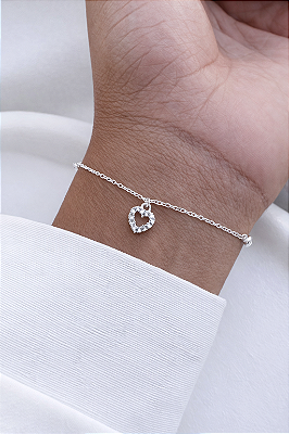 Pulseira coração pequeno cravejado