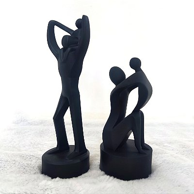 Dupla Escultura Mãe e Pai com Filhos em Resina