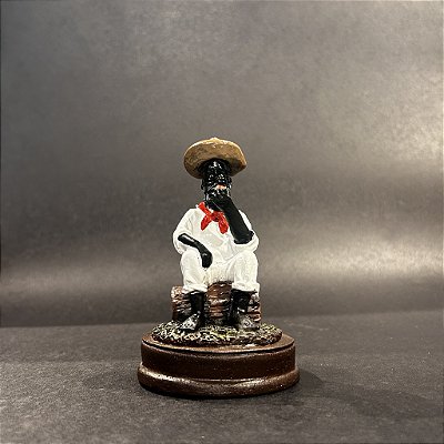 Preto Velho Sentado Em Resina 15cm