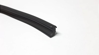 Borracha de Vedação de Aperto em PVC - 12mm - [m]