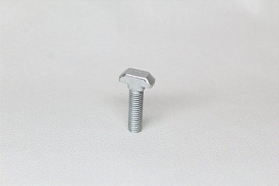 Parafuso T M8 x 20mm Canal 11mm