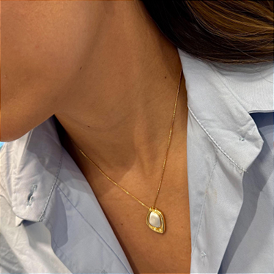 Conjunto Cinthia em Mix de Banhos Acetinado