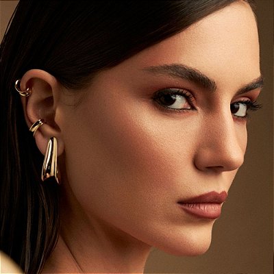Brinco Argola Curve em Banho de Ouro 18k