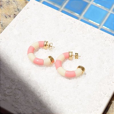 Argola Capri Rosé em Resina Listrada