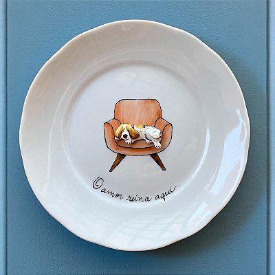 Prato-poema “O amor reina aqui” - Beagle