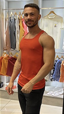 REGATA CANELADA GOLA QUADRADA