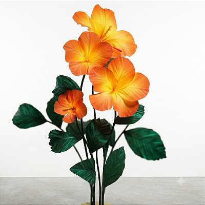 Hibisco Gigante em Crepom Italiano com Pedestal — Escultura Botânica para Vitrines e Eventos de Luxo