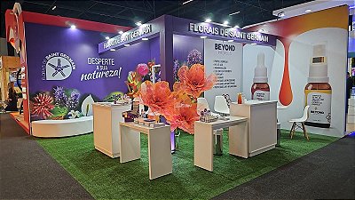 Aurora de Organza: A Essência Botânica de Saint Germain