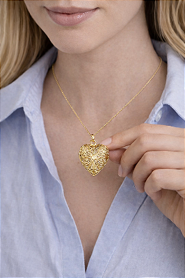 Colar Relicário Coração Texturizado Folheado a ouro 18k (Incluso 1 foto)