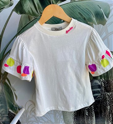 Blusinha com babados nas mangas