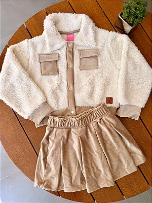 Conjunto jaqueta com shorts saia em cotelê