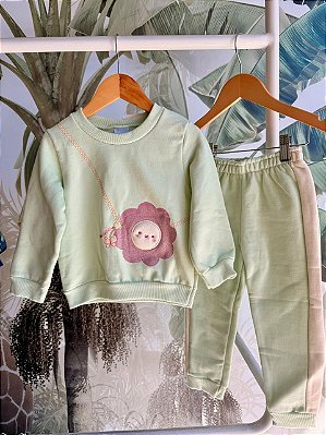 Conjunto em moletom peluciado