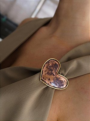 Broche Core