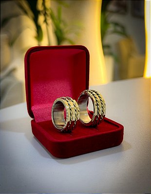 PAR DE ALIANÇA 10MM MODELO BVLGARI COM 2 CORDAS