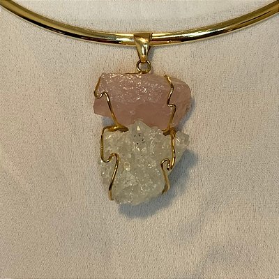 Colar Choker Drusa de  Cristal e Quartzo Rosa  Bruto em Banhado a Ouro