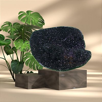 Pedras Naturais Brutas – Conecte-se com a Pureza da Natureza