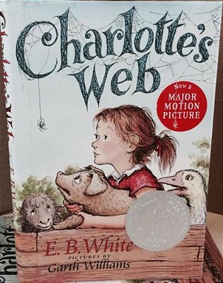 Charlotte's Web: A Newbery Honor Award Winner-..
